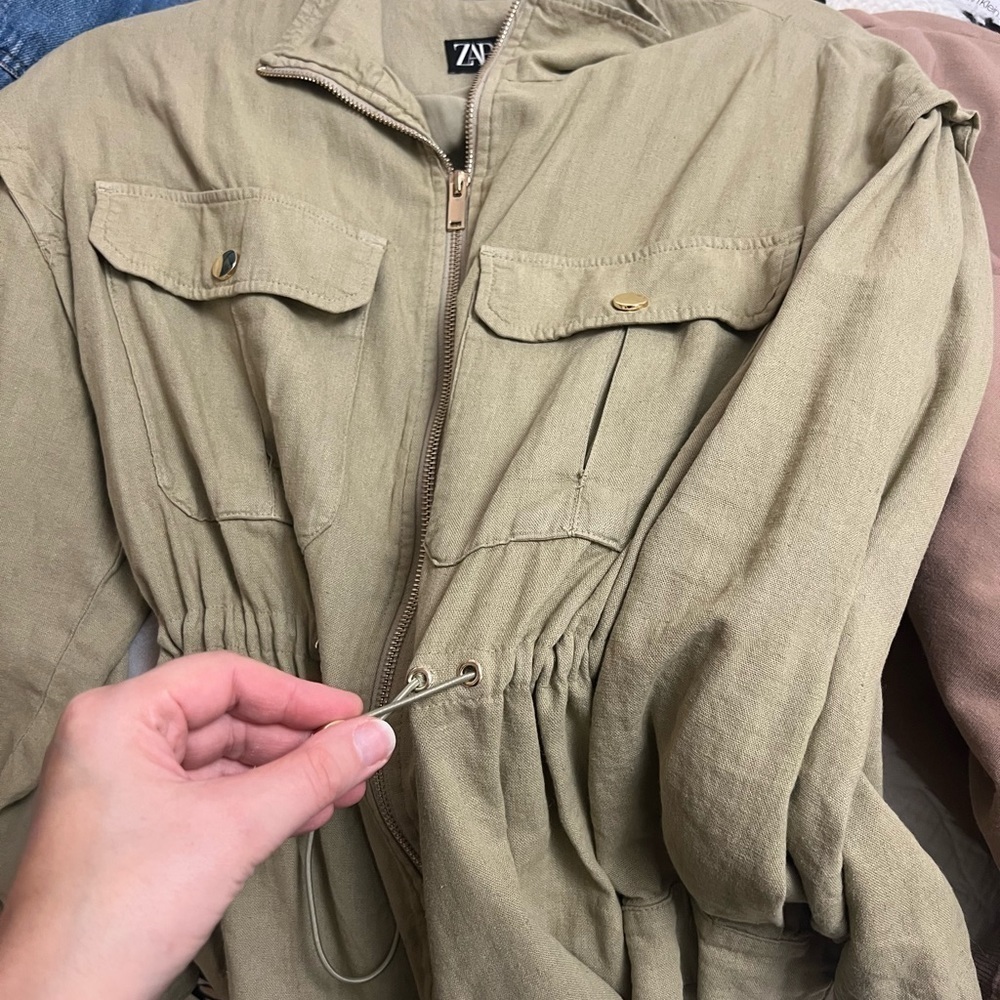 Zara linen blend  lightweight jacket with front zipper and pockets - Picture 4 of 5